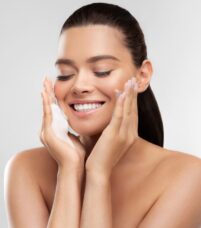 Qu’est-ce que l’Aquatouch® ? - Qu’est-ce que l’Aquatouch® ? - Phoenix Esthetic